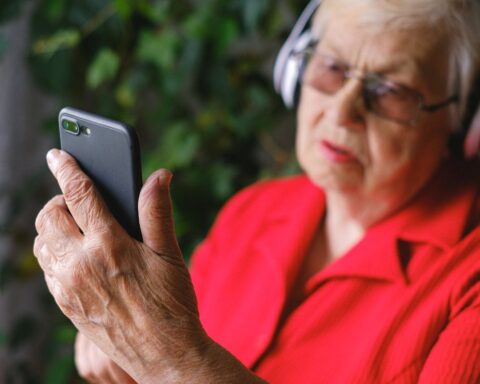 Van wie is het telefoonnummer +32 9 216 29 50