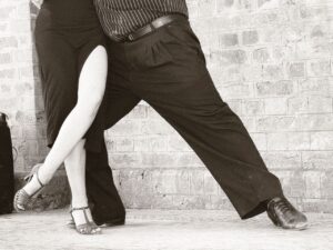 Nooit te oud om te dansen waarom steeds meer volwassenen de dansvloer ontdekken